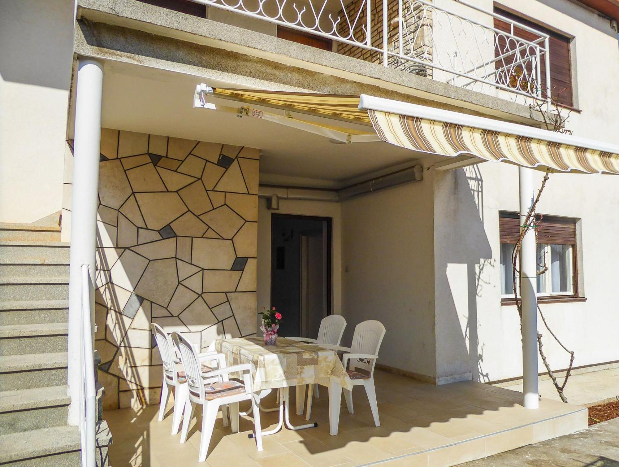 Apartment In Mit Terrasse Und Garten *